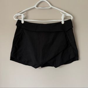 Black Aritzia Talula Skort Size 4